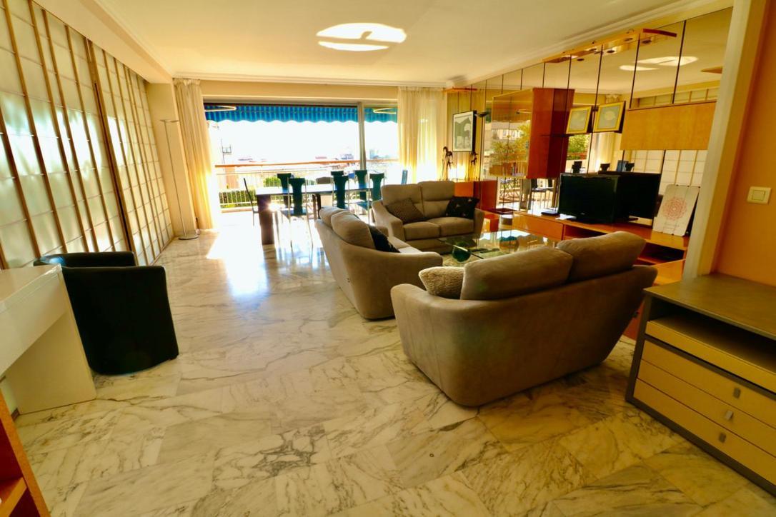 2, 3 And 4 Bedroom Sea View Forville Apartments 5 Mins From The Palais 戛纳 外观 照片