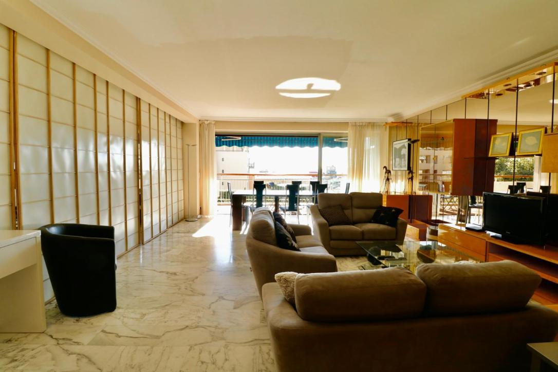2, 3 And 4 Bedroom Sea View Forville Apartments 5 Mins From The Palais 戛纳 外观 照片