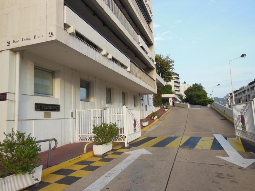 2, 3 And 4 Bedroom Sea View Forville Apartments 5 Mins From The Palais 戛纳 客房 照片