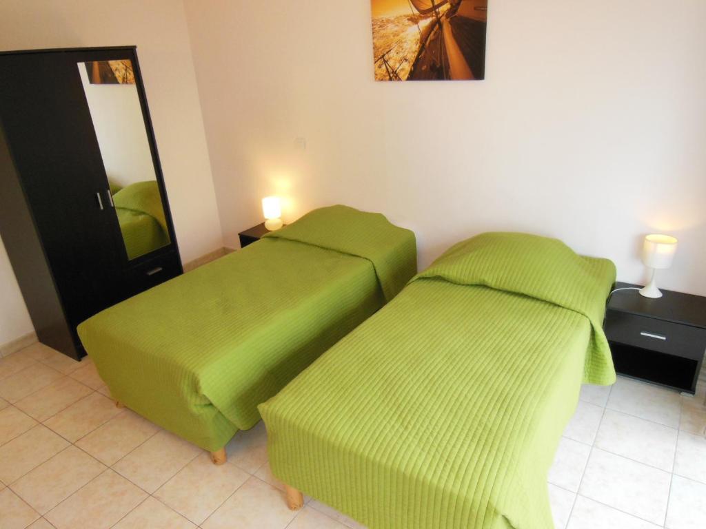 2, 3 And 4 Bedroom Sea View Forville Apartments 5 Mins From The Palais 戛纳 客房 照片