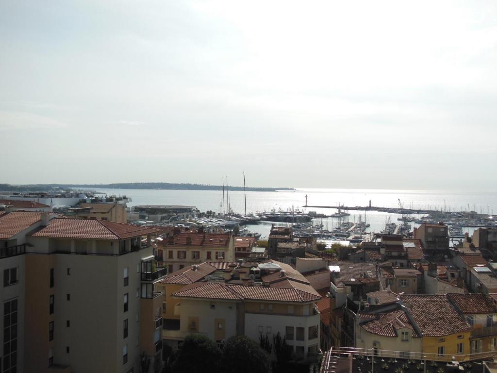 2, 3 And 4 Bedroom Sea View Forville Apartments 5 Mins From The Palais 戛纳 客房 照片