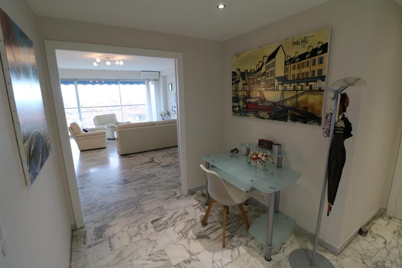 2, 3 And 4 Bedroom Sea View Forville Apartments 5 Mins From The Palais 戛纳 外观 照片